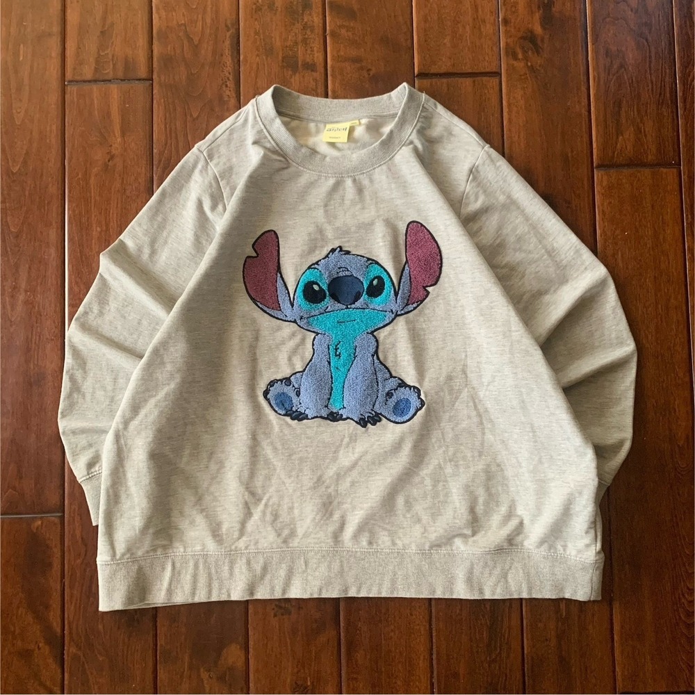 Disney Stitch Embroidered Pullover Sweatshirt Mens 2X Gray Crewneck Knit